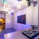 Le Retro Club 1980 Villa Champlay