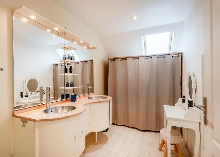 Le Retro Club 1980 Villa Champlay